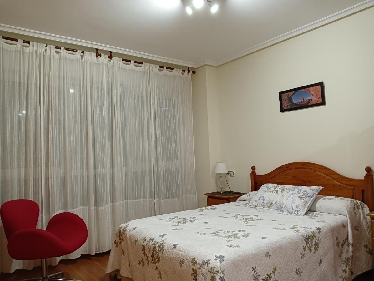 Apartamentos Chevere Rojo-Huca Oviedo Eksteriør billede